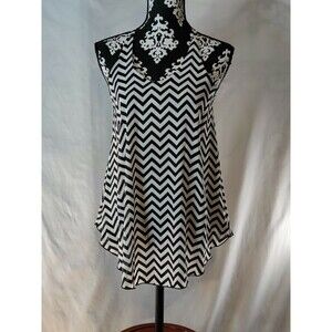 VTG. Tyche Women's Sleeveless Black &‎ White Chevron Pattern Tank Top Size Small